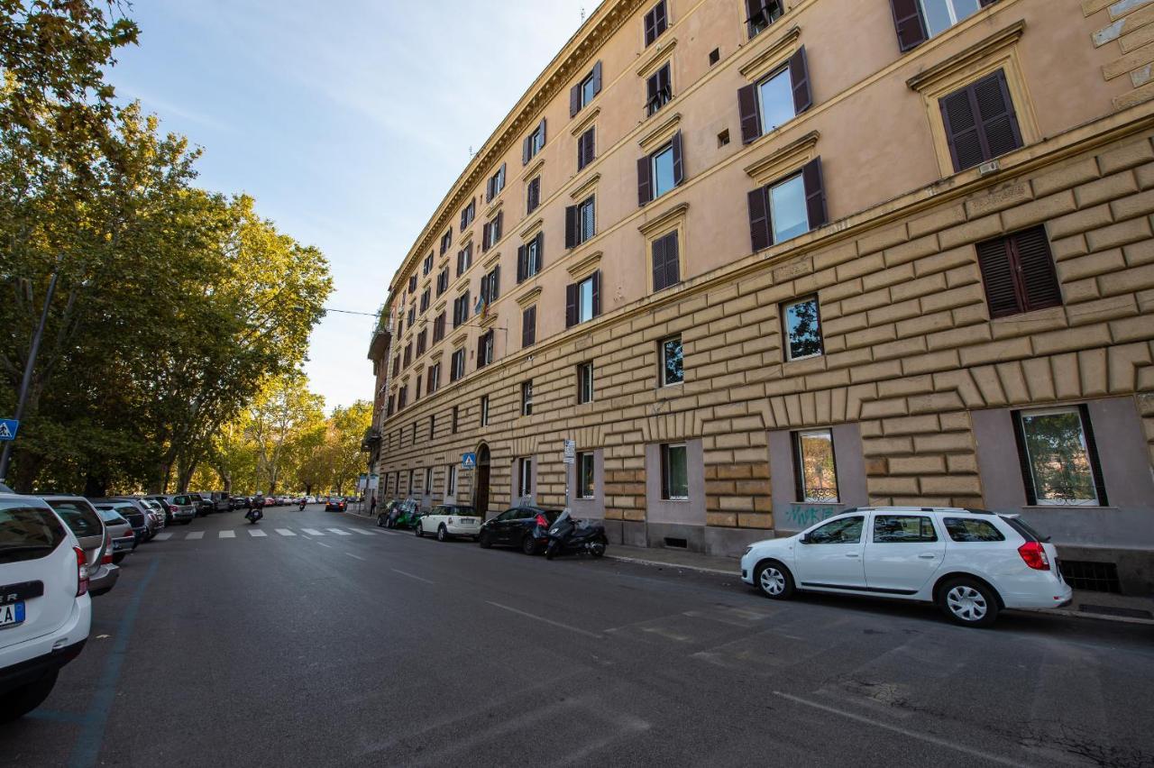 Lungotevere Ripa Рим Екстериор снимка